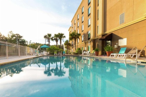 Hampton Inn & Suites Jacksonville-Airport - image 20