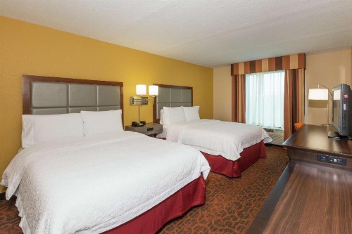 Hampton Inn & Suites Jacksonville-Airport - image 26