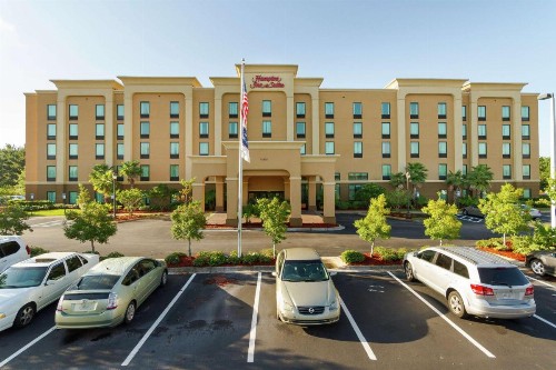 Hampton Inn & Suites Jacksonville-Airport - image 40