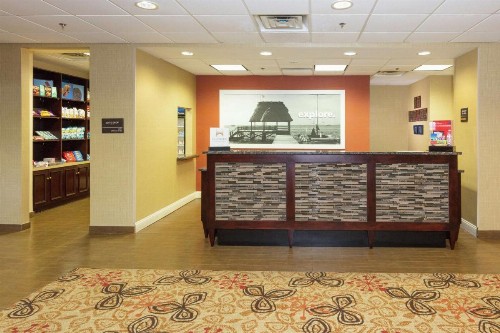 Hampton Inn & Suites Jacksonville-Airport - image 41