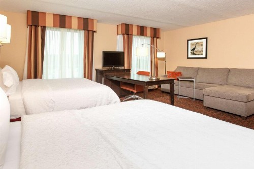 Hampton Inn & Suites Jacksonville-Airport - image 50