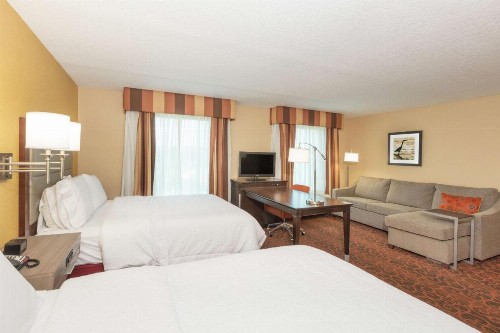 Hampton Inn & Suites Jacksonville-Airport - image 8