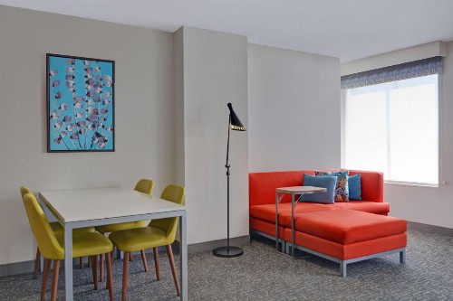 Hilton Garden Inn Jacksonville JTB/Deerwood Park - image 11