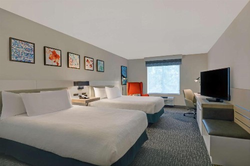 Hilton Garden Inn Jacksonville JTB/Deerwood Park - image 22