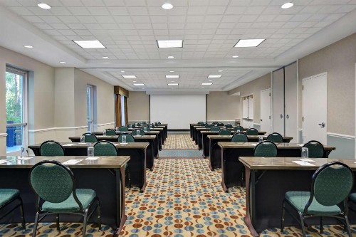 Hilton Garden Inn Jacksonville JTB/Deerwood Park - image 32