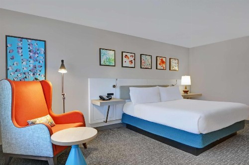 Hilton Garden Inn Jacksonville JTB/Deerwood Park - image 5