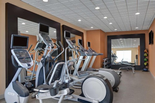 Hilton Garden Inn Jacksonville JTB/Deerwood Park - image 6