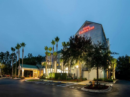 Hilton Garden Inn Jacksonville JTB/Deerwood Park - image 8
