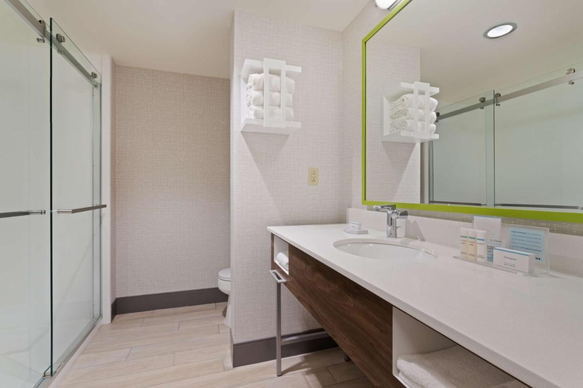 Hampton Inn Jacksonville-I-295 East/Baymeadows - image 4