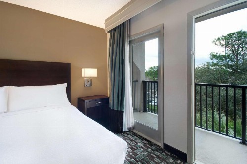 Embassy Suites by Hilton Jacksonville Baymeadows - image 31