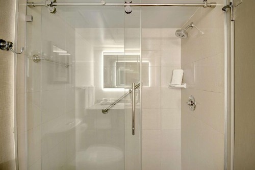 Embassy Suites by Hilton Jacksonville Baymeadows - image 46