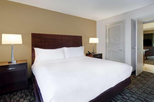 Embassy Suites by Hilton Jacksonville Baymeadows - image 47