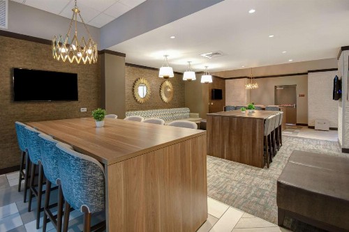 Embassy Suites by Hilton Jacksonville Baymeadows - image 6