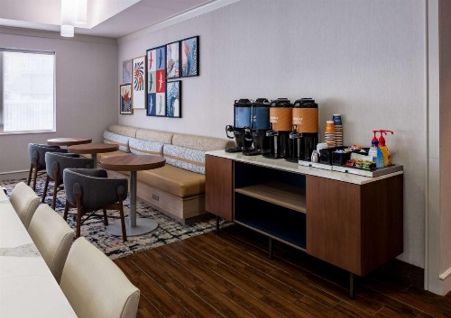 Homewood Suites by Hilton Jacksonville-South/St. Johns Ctr. - image 10