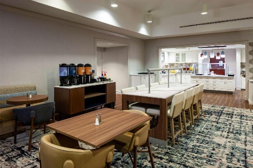 Homewood Suites by Hilton Jacksonville-South/St. Johns Ctr. - image 15