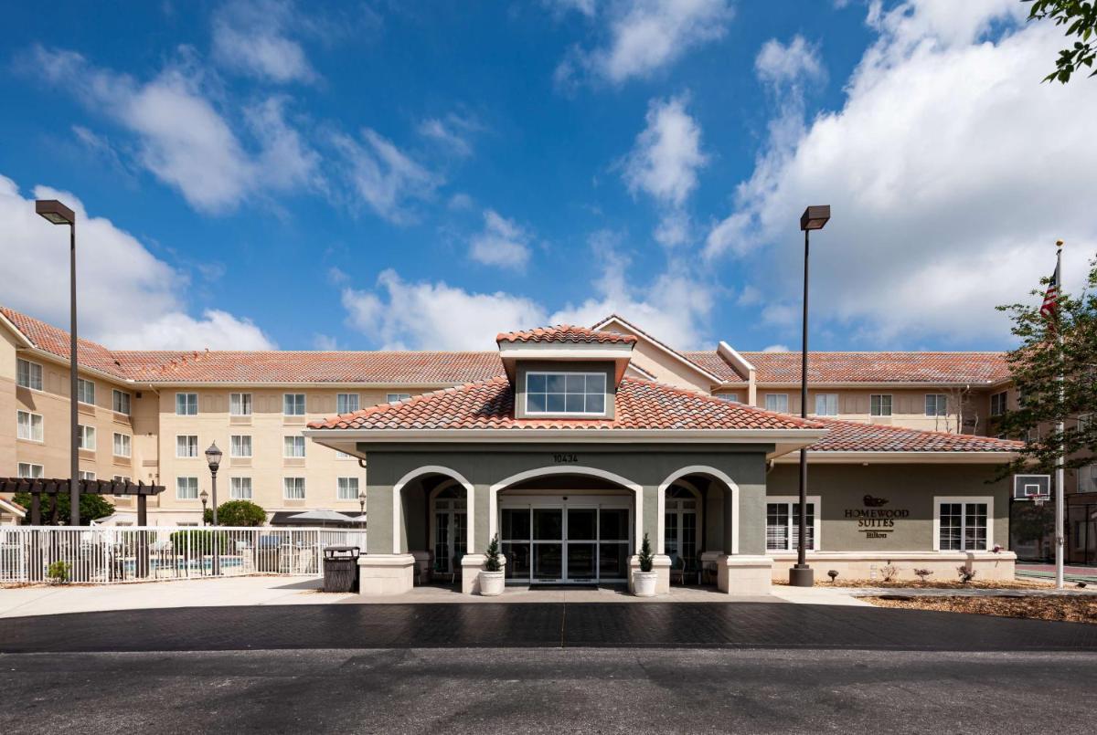 Homewood Suites by Hilton Jacksonville-South/St. Johns Ctr. - image 2
