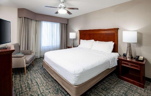 Homewood Suites by Hilton Jacksonville-South/St. Johns Ctr. - image 34