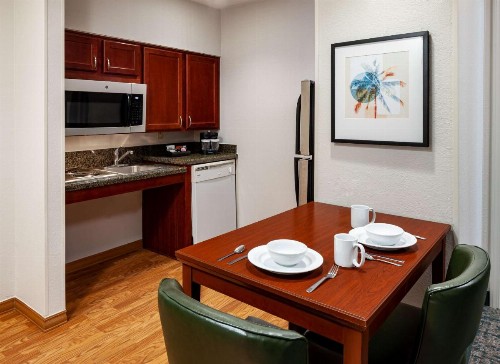 Homewood Suites by Hilton Jacksonville-South/St. Johns Ctr. - image 43