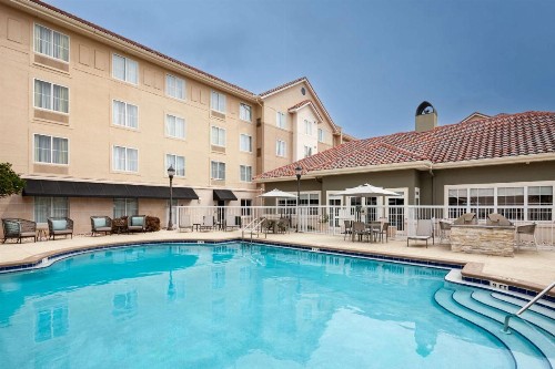 Homewood Suites by Hilton Jacksonville-South/St. Johns Ctr. - image 6