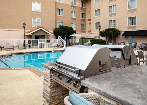Homewood Suites by Hilton Jacksonville-South/St. Johns Ctr. - image 8