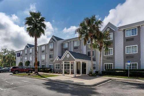 Jacksonville Plaza Hotel and Suites - image 43