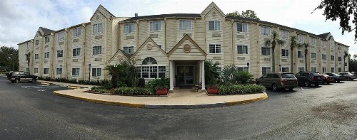 Hometown Inn & Suites Jacksonville Butler Blvd./Southpoint - image 10