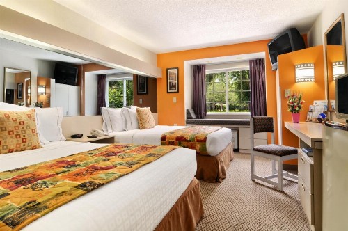 Hometown Inn & Suites Jacksonville Butler Blvd./Southpoint - image 8