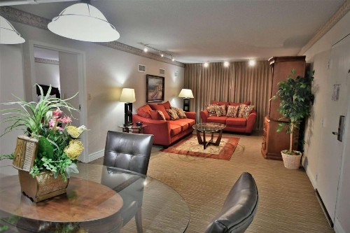 Ramada by Wyndham Jacksonville Hotel & Conference Center - image 25