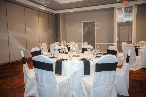 Ramada by Wyndham Jacksonville Hotel & Conference Center - image 31