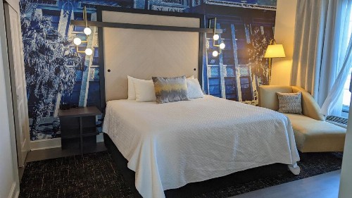 Hotel Indigo Jacksonville-Deerwood Park an IHG Hotel - image 11