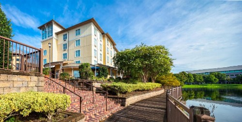 Hotel Indigo Jacksonville-Deerwood Park an IHG Hotel - image 18