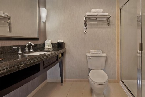 Holiday Inn Jacksonville E 295 Baymeadows an IHG Hotel - image 2