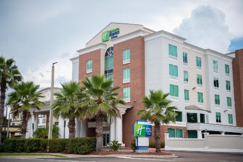 Holiday Inn Express Hotel & Suites Chaffee - Jacksonville West an IHG Hotel
