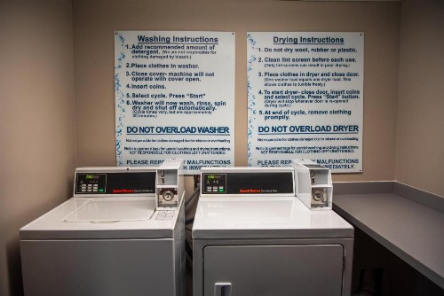 Holiday Inn Express Hotel & Suites Chaffee - Jacksonville West an IHG Hotel - image 37