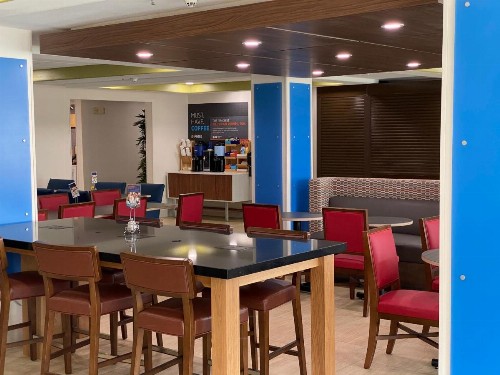 Holiday Inn Express Hotel & Suites Jacksonville-Blount Island - image 14