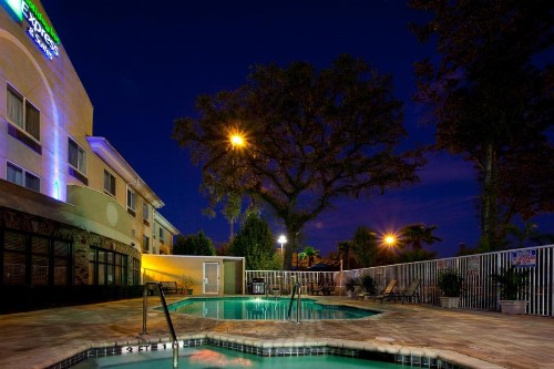 Holiday Inn Express Hotel & Suites Jacksonville-Blount Island - image 40