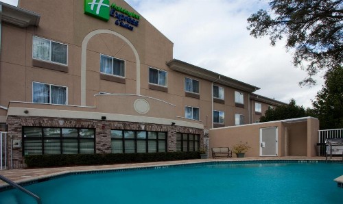 Holiday Inn Express Hotel & Suites Jacksonville-Blount Island - image 9