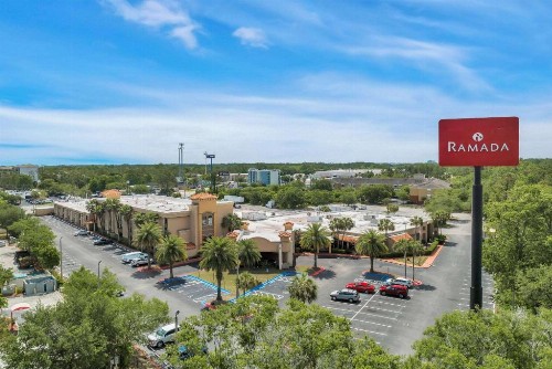 Ramada by Wyndham Jacksonville I-95 by Butler Blvd - image 39