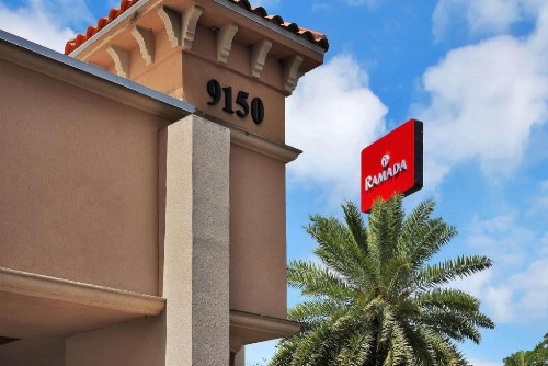 Ramada by Wyndham Jacksonville I-95 by Butler Blvd - image 47