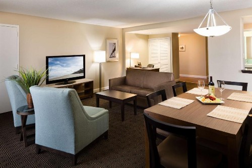 DoubleTree by Hilton Jacksonville Riverfront FL - image 33