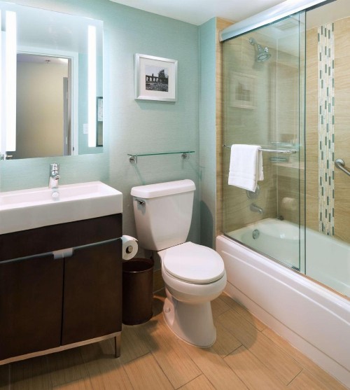 DoubleTree by Hilton Jacksonville Riverfront FL - image 34