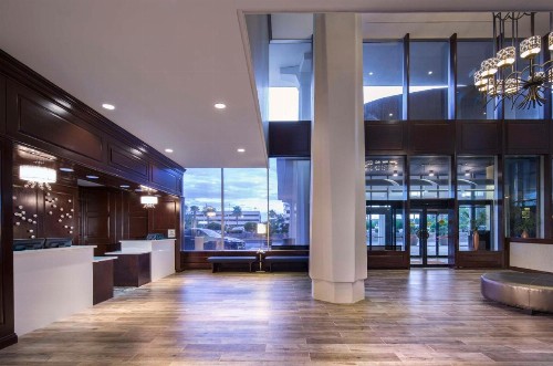 DoubleTree by Hilton Jacksonville Riverfront FL - image 6