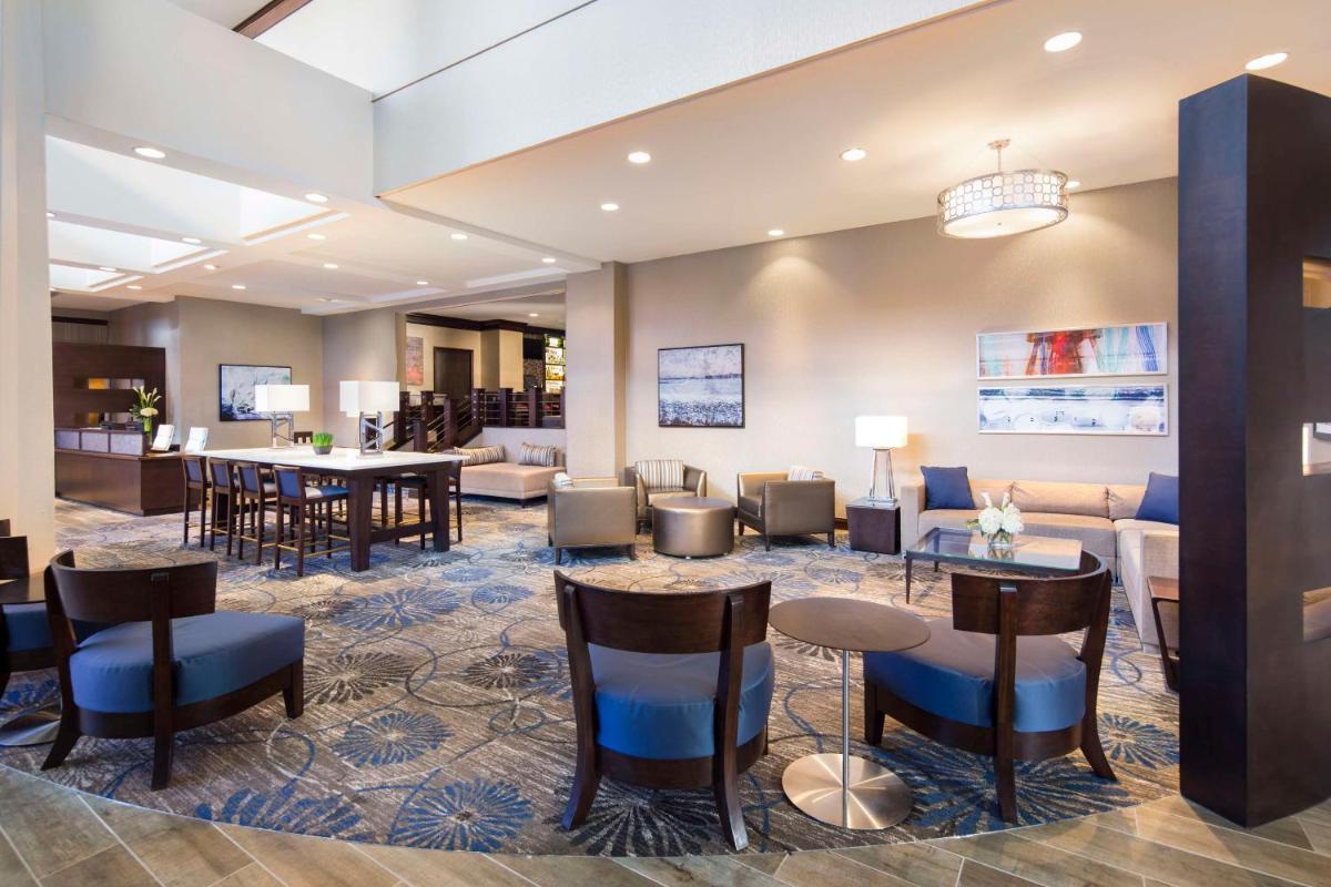 DoubleTree by Hilton Jacksonville Riverfront FL - image 7