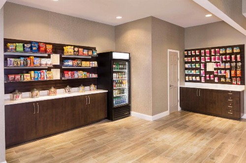 DoubleTree by Hilton Jacksonville Riverfront FL - image 9