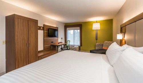 Holiday Inn Express Hotel & Suites Jacksonville-South an IHG Hotel - image 21