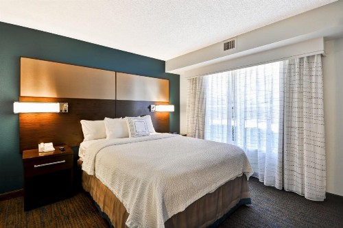 Residence Inn by Marriott Jacksonville Airport - image 10