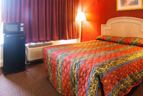 Scottish Inn Downtown Jacksonville - image 26