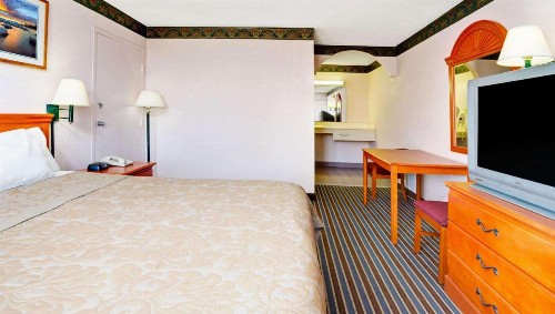Magnuson Hotel Jacksonville Downtown - image 19