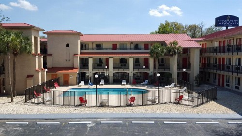 Tricove Inn & Suites - image 5
