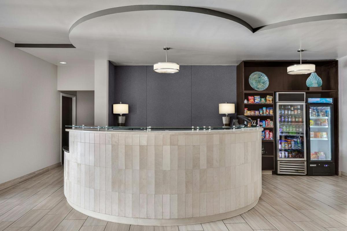 Springhill Suites by Marriott Jacksonville Airport - image 2